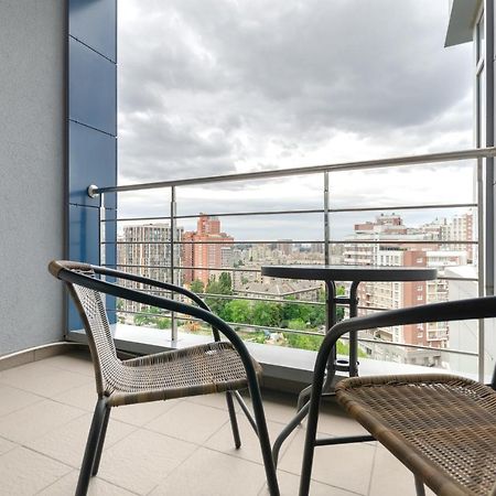 Petrovdom Apartaments 11-212 In Rc Central Park, 7 John Mccain Street キエフ エクステリア 写真