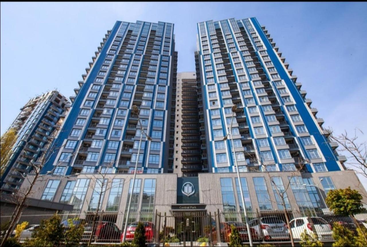 Petrovdom Apartaments 11-212 In Rc Central Park, 7 John Mccain Street キエフ エクステリア 写真