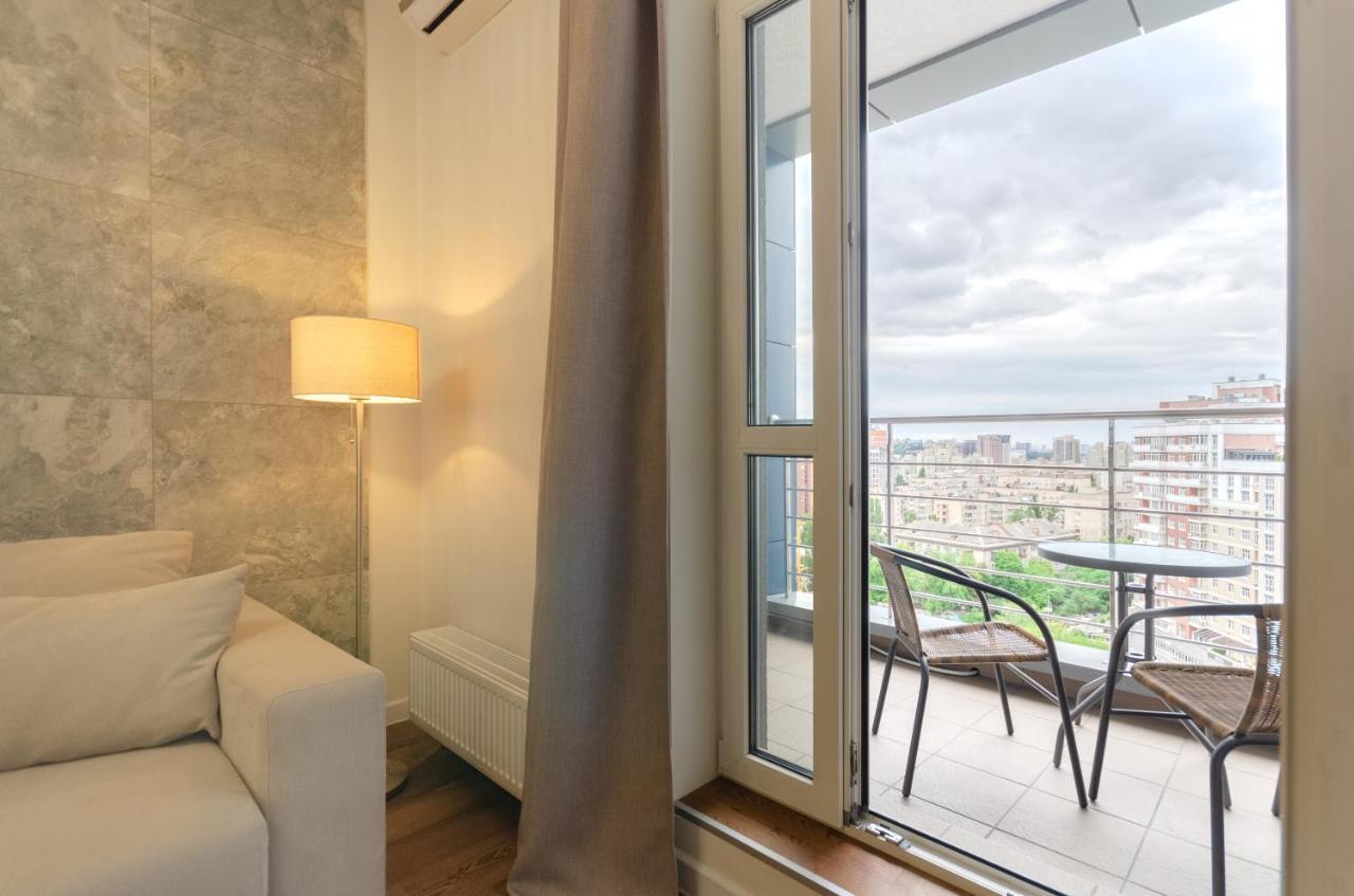 Petrovdom Apartaments 11-212 In Rc Central Park, 7 John Mccain Street キエフ エクステリア 写真